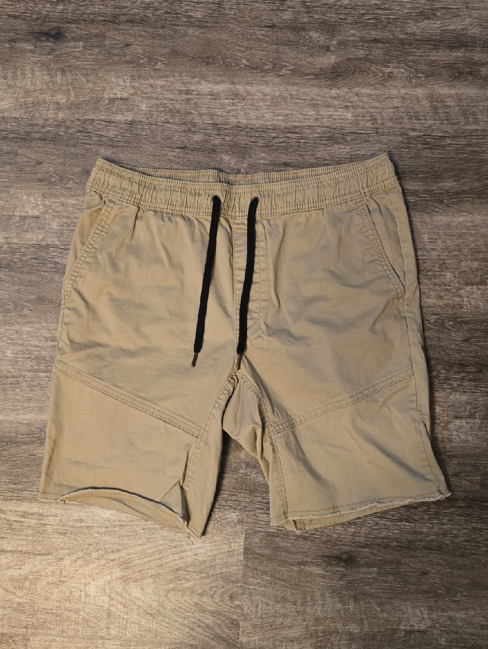 No Boundaries Tan Elastic-Waist Drawstring Shorts